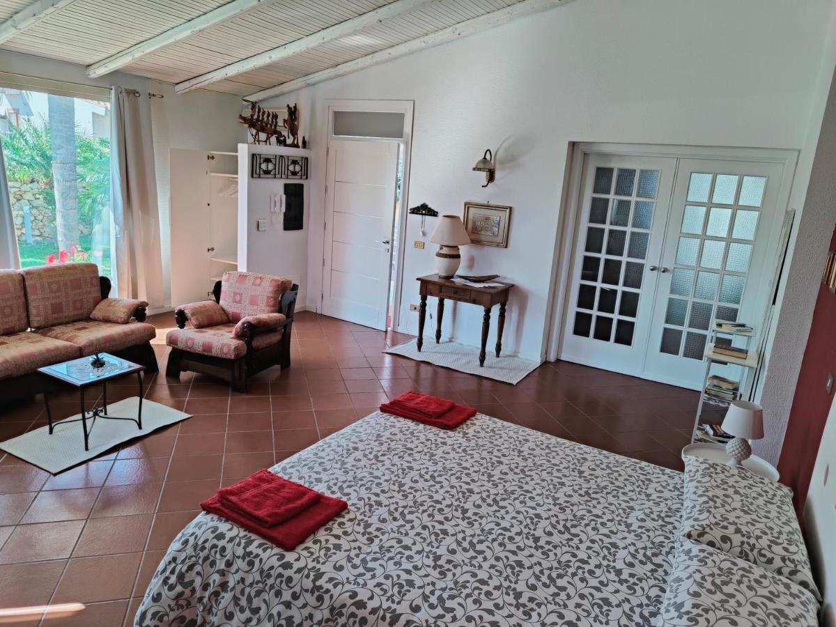 צ'יניזי Villa Manzella Piscina Privata מראה חיצוני תמונה